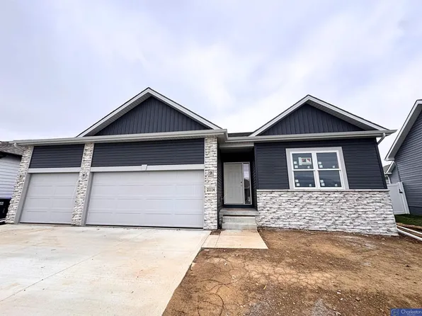 21114 Larimore Ave, Elkhorn, NE 68022
