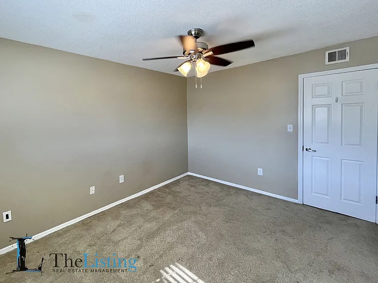 1695 Lee Rd #D215 — Photo 16