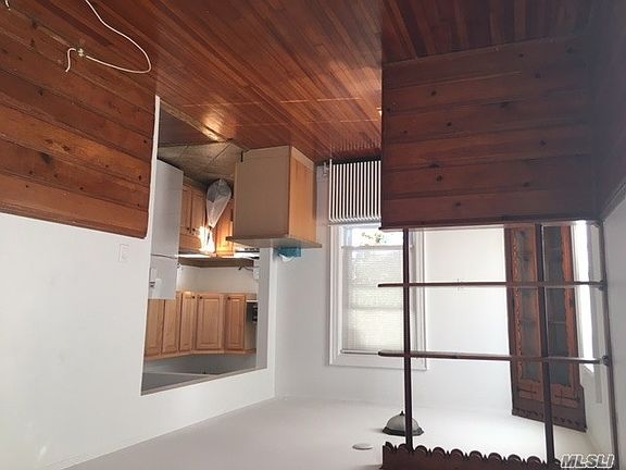 3rd image of 8 Burnett Ave
