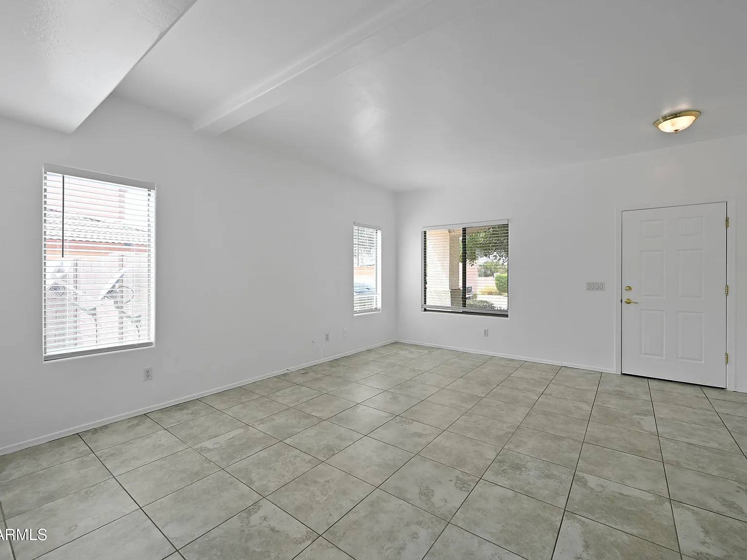4 bed, 2.5 bath, 1776 sqft, $2,100 — Photo 3