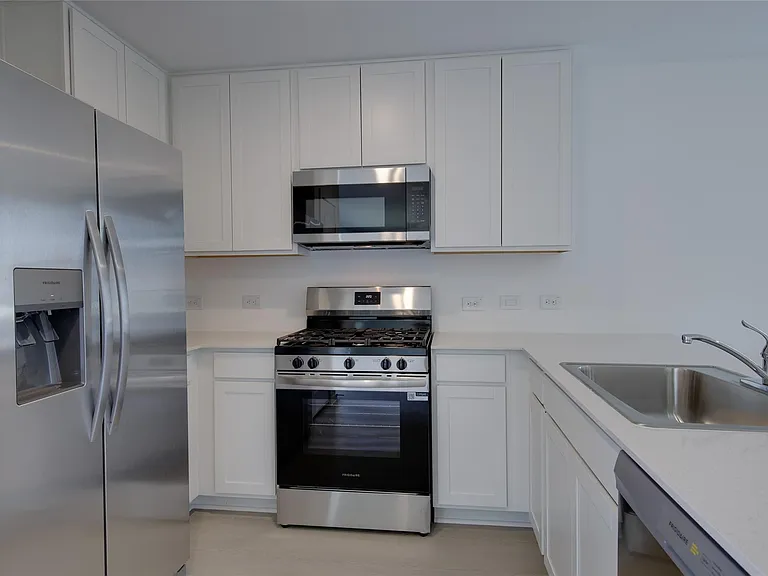 10915 Tawny Rdg — Photo 12