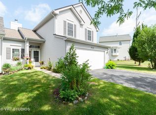 869 Cambridge Dr, Grayslake, IL 60030