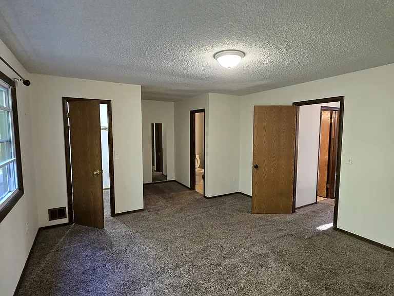 530 Townwood Dr — Photo 12