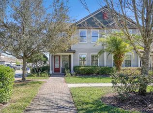 5802 Village Center Dr, Lithia, FL 33547