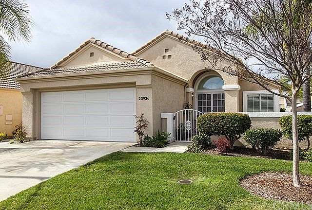 1st image of 23936 Via Pamilla Way