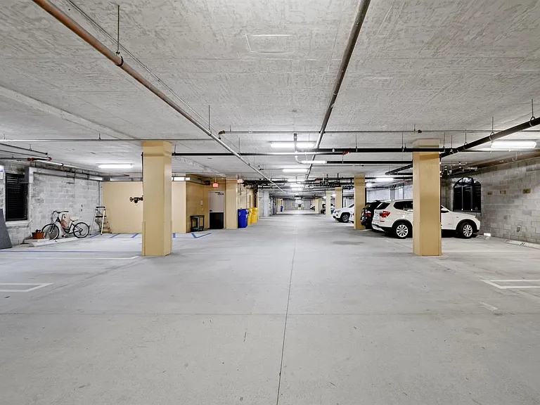 3940 N Flagler Dr #206 — Photo 23