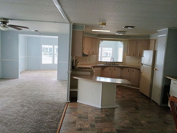 4th image of 8050 Montrose Ave
