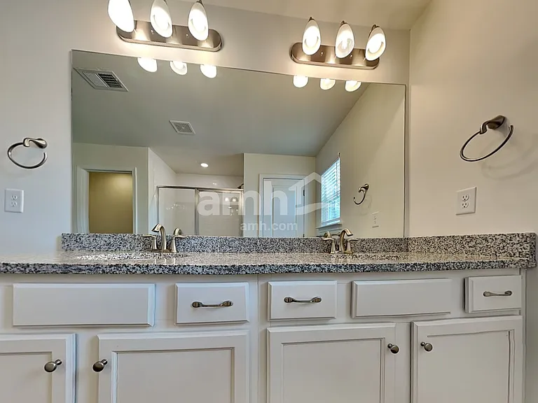 600 Lake Vista Ct — Photo 15
