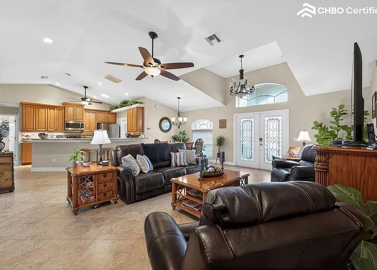 Living Area 3