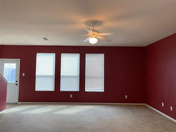 4th image of 18406 Fir Hollow Cir