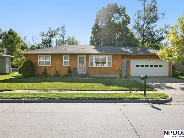 325 Sesame St, Fremont, NE 68025