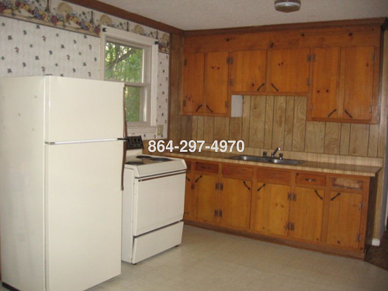 2nd image of 103 Melody Ln