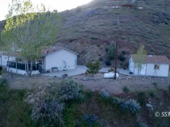 1390 Sierra Vista Dr, Wofford Heights, CA 93285