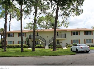 284 Winners Cir APT 2, Naples, FL 34112