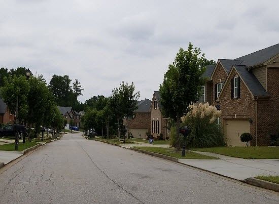 5th image of 2336 Peach Shoals Cir
