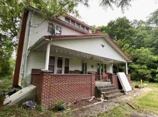 60 Maryland Line Rd, Bruceton Mills, WV 26525