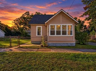 379 E Dale Ave, Muskegon, MI 49442
