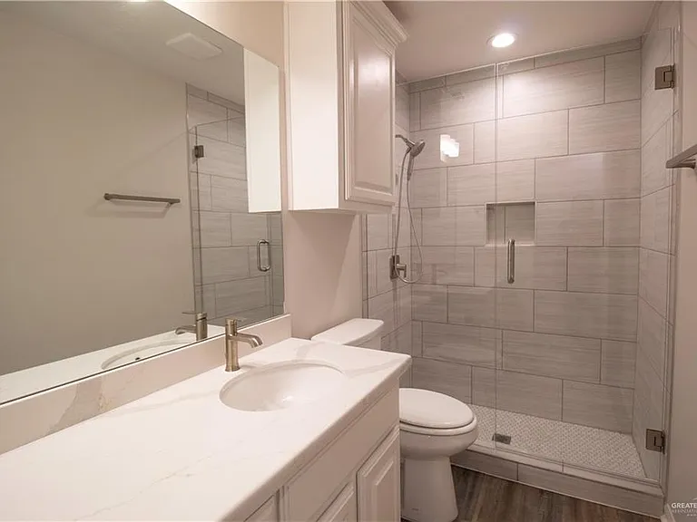13721 Belle Ct — Photo 9