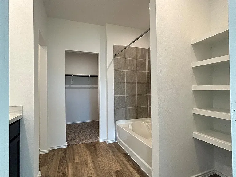 1739 Royal Rim Dr — Photo 15