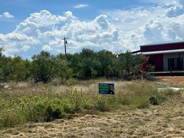 43 Emry Cir, Justiceburg, TX 79330