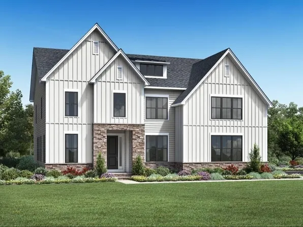 59 Chamberlain St, Hopkinton, MA 01748