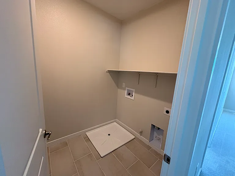 1456 Jeanine Way — Photo 6