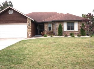 4305 S Oak Ave, Springfield, MO 65804