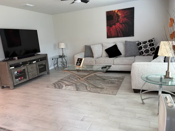 5192 Callaway St, Port Charlotte, FL 33981