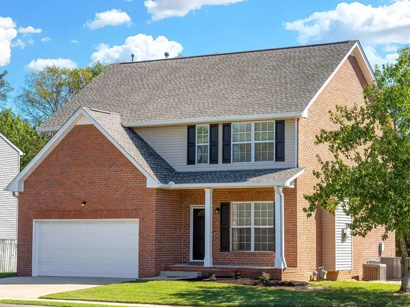 157 Sumner Meadows Ln, Hendersonville, TN 37075