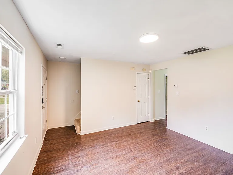 3425 Anson St #B — Photo 3
