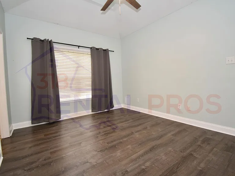 2214 Arabella St — Photo 13