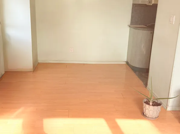 2650 Ocean Parkway image 3 of 22