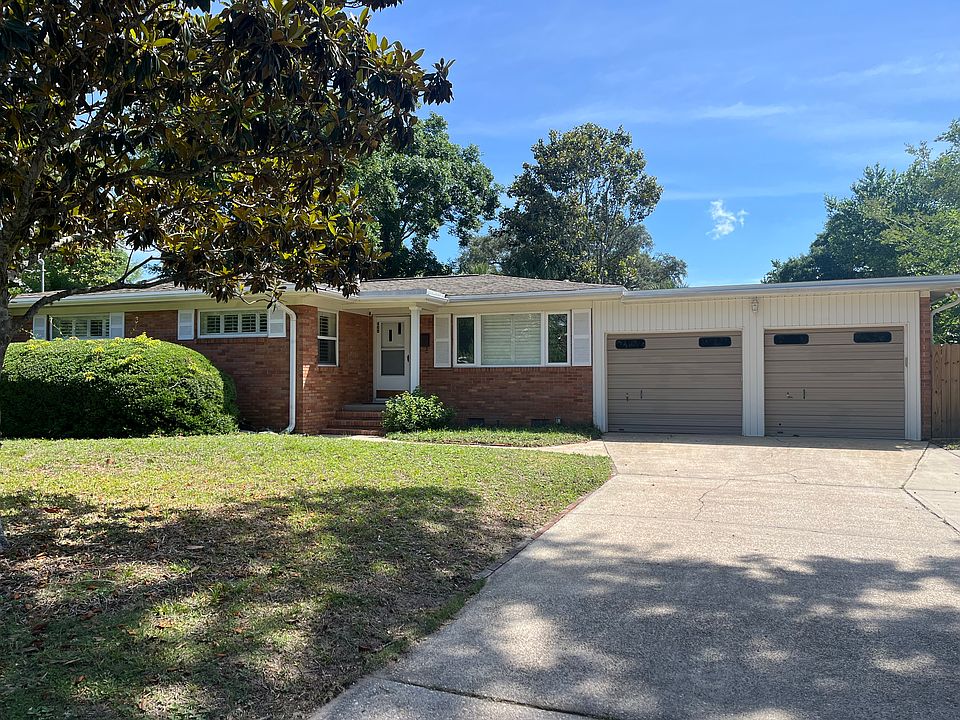 1st image of 468 Woodbine Dr