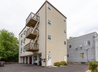 808 Cove Rd #1, Stamford, CT 06902
