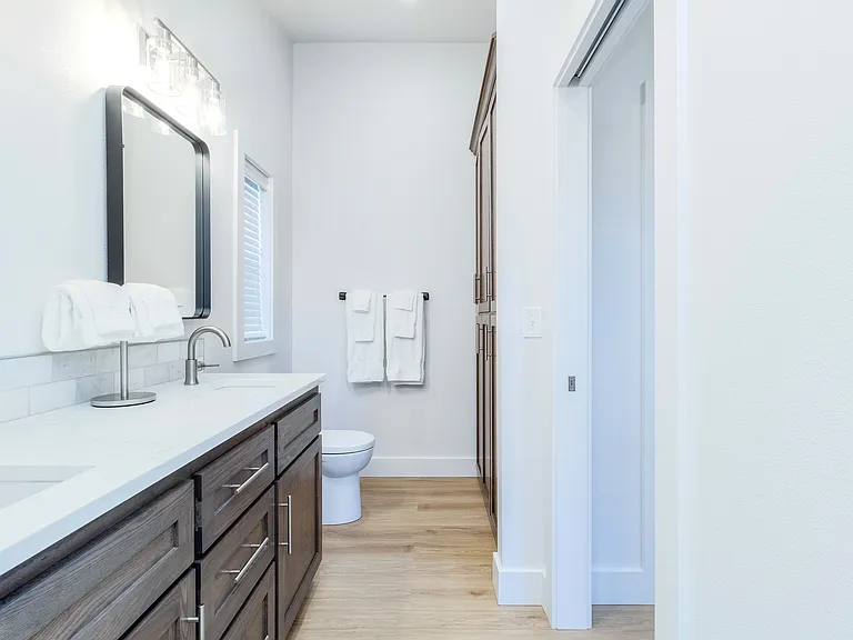 1168 SE Sentry Dr — Photo 26