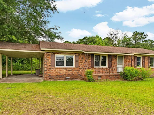 696 Haw Branch Road, Beulaville, NC 28518