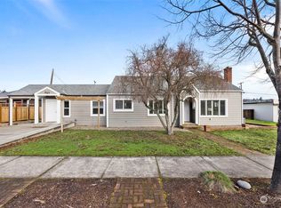 254 W Cedar St, Sequim, WA 98382