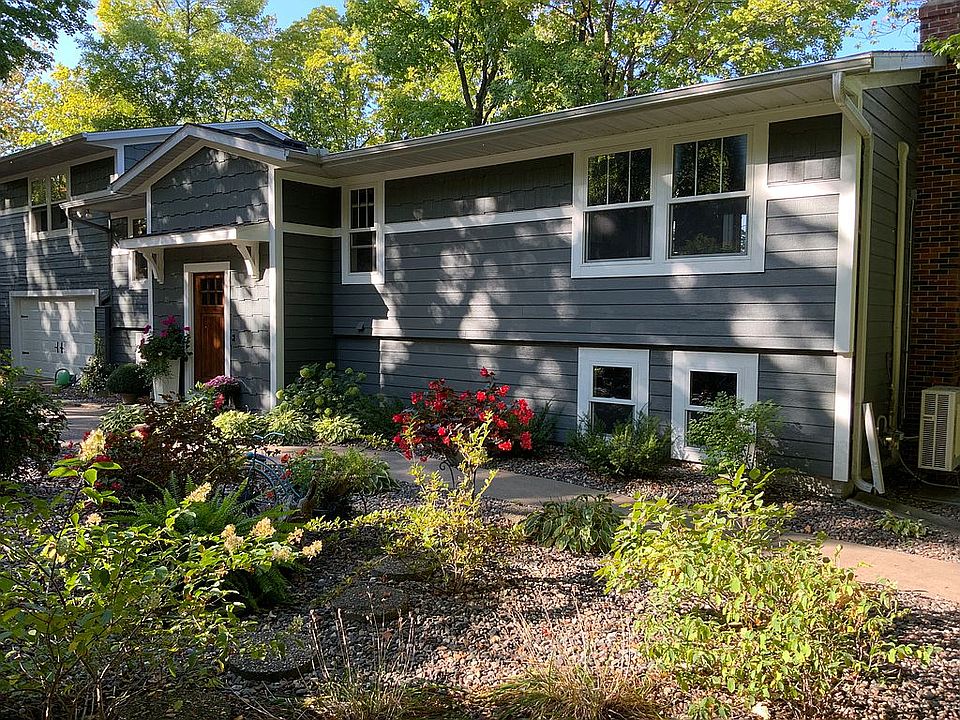 1st image of 4986 S Lake Shore Dr