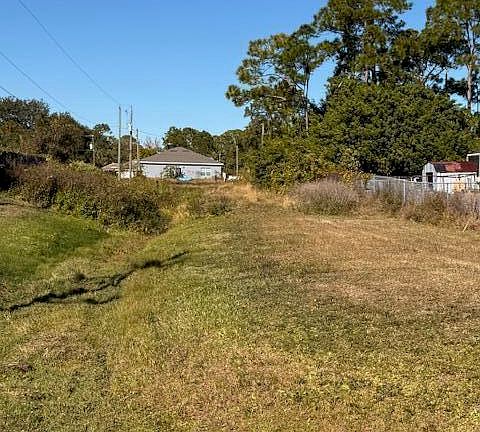 2nd image of 1966 Pirate Avenue SE