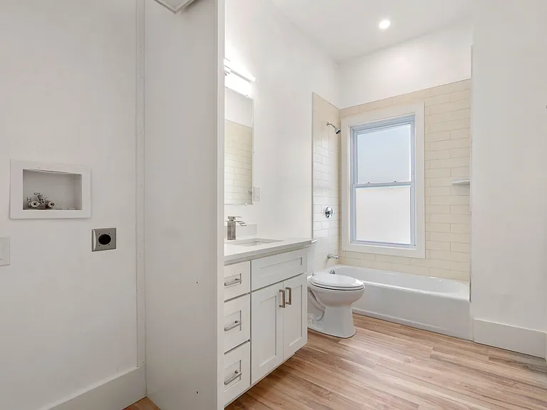 120 Regent St #3 — Photo 4