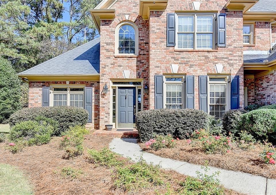 1st image of 355 Laurel Oak Dr