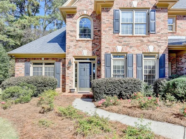 355 Laurel Oak Dr, Suwanee, GA 30024
