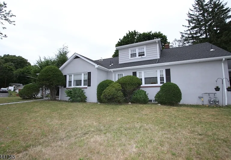 179 Mohawk Ave — Photo 5