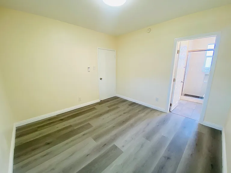 1000 S Marengo Ave — Photo 5