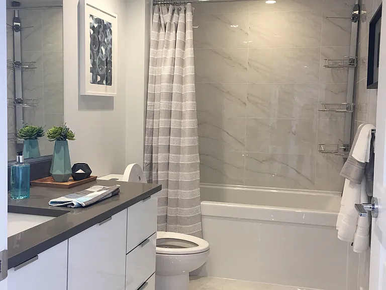 Main bathroom