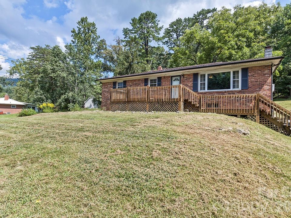 1st image of 379 Bee Tree Rd