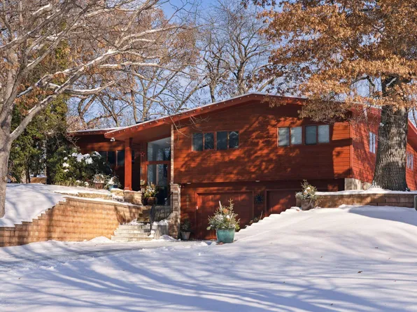 6821 Oaklawn Ave, Edina, MN 55435