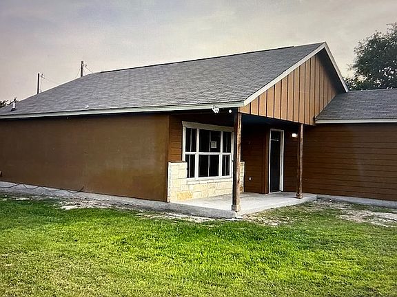 2nd image of 136 Tom Lea Dr