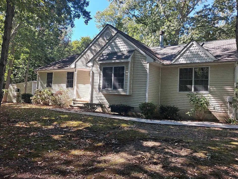466 Seashore Rd