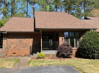50 Round Spinney Dr, Seneca, SC 29672